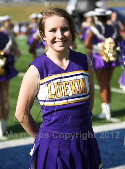 Thumbnail 1 in Plano West vs. Lufkin (UIL 5A Division 2 Regional Playoff) photogallery.