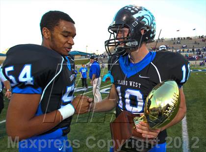 Thumbnail 1 in Plano West vs. Lufkin (UIL 5A Division 2 Regional Playoff) photogallery.