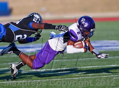 Thumbnail 1 in Plano West vs. Lufkin (UIL 5A Division 2 Regional Playoff) photogallery.