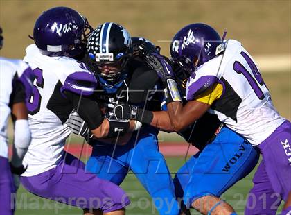 Thumbnail 3 in Plano West vs. Lufkin (UIL 5A Division 2 Regional Playoff) photogallery.
