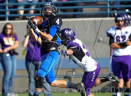 Thumbnail 2 in Plano West vs. Lufkin (UIL 5A Division 2 Regional Playoff) photogallery.