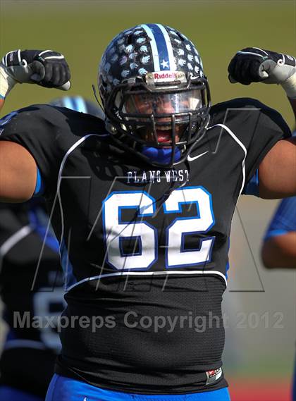 Thumbnail 1 in Plano West vs. Lufkin (UIL 5A Division 2 Regional Playoff) photogallery.