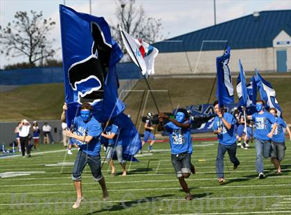 Thumbnail 3 in Plano West vs. Lufkin (UIL 5A Division 2 Regional Playoff) photogallery.