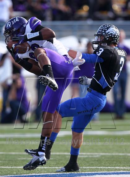 Thumbnail 3 in Plano West vs. Lufkin (UIL 5A Division 2 Regional Playoff) photogallery.
