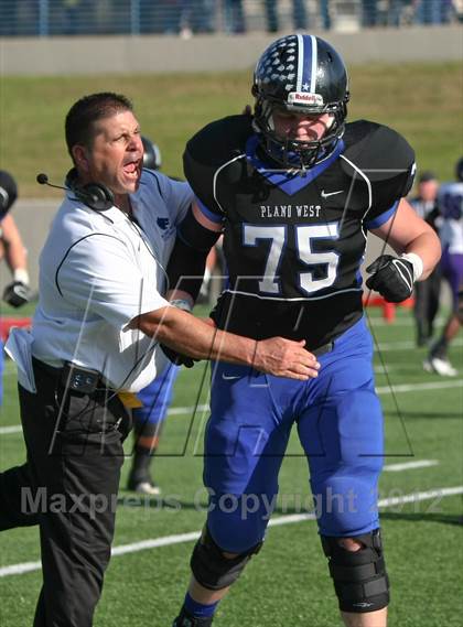 Thumbnail 1 in Plano West vs. Lufkin (UIL 5A Division 2 Regional Playoff) photogallery.