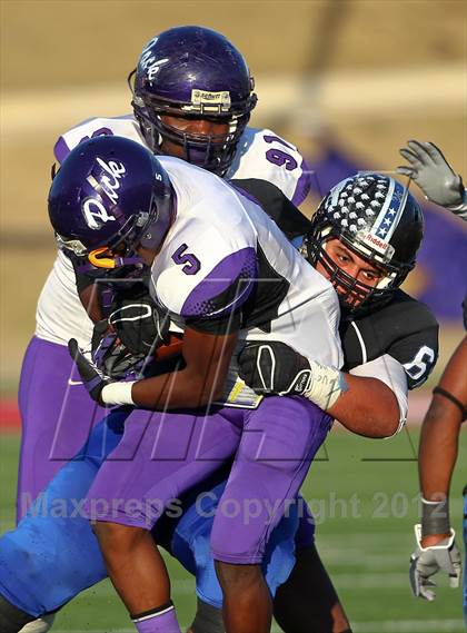 Thumbnail 1 in Plano West vs. Lufkin (UIL 5A Division 2 Regional Playoff) photogallery.
