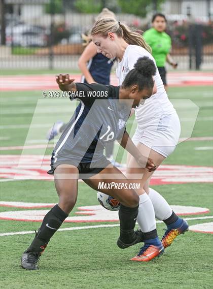 Thumbnail 3 in Conway vs. Northside (AAA 6A First Round Playoff) photogallery.