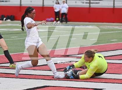Thumbnail 2 in Conway vs. Northside (AAA 6A First Round Playoff) photogallery.
