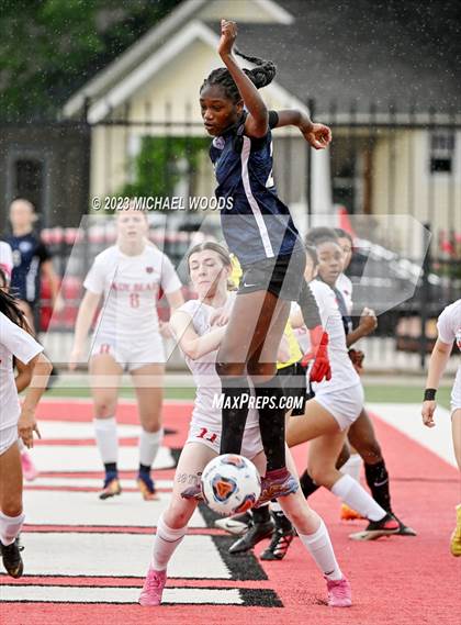 Thumbnail 2 in Conway vs. Northside (AAA 6A First Round Playoff) photogallery.