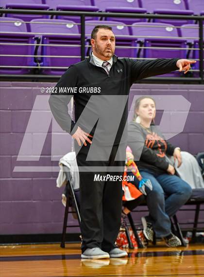 Thumbnail 2 in Mineola vs. Jefferson (UIL 3A Region 2 Area Playoff) photogallery.