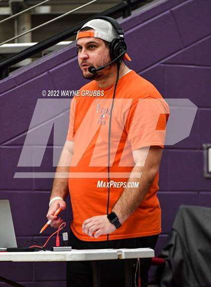 Thumbnail 1 in Mineola vs. Jefferson (UIL 3A Region 2 Area Playoff) photogallery.