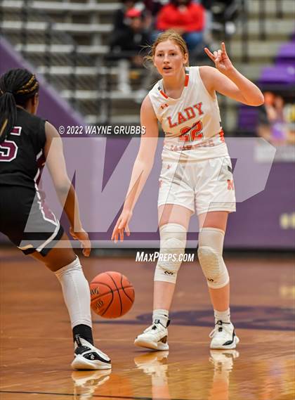 Thumbnail 2 in Mineola vs. Jefferson (UIL 3A Region 2 Area Playoff) photogallery.