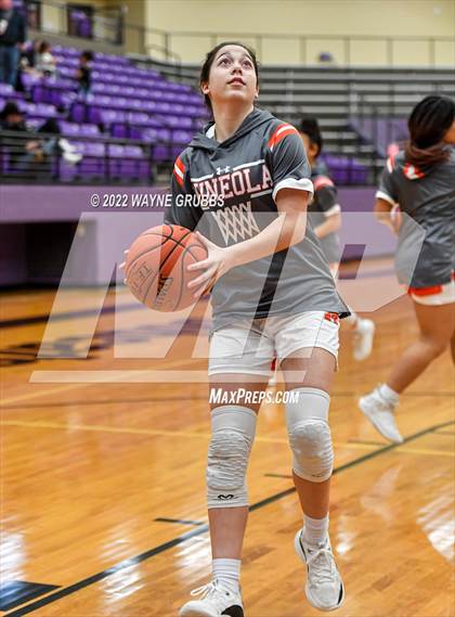 Thumbnail 3 in Mineola vs. Jefferson (UIL 3A Region 2 Area Playoff) photogallery.