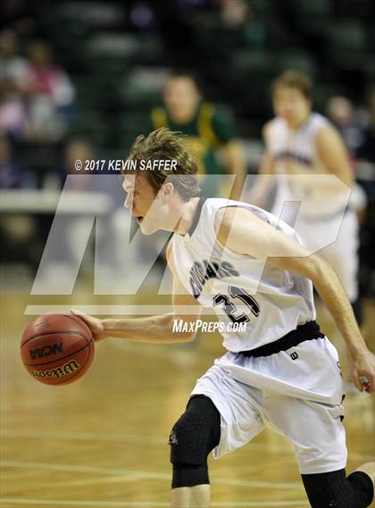 Thumbnail 3 in Holyoke vs. Sedgwick County  (CHSAA 2A Final) photogallery.