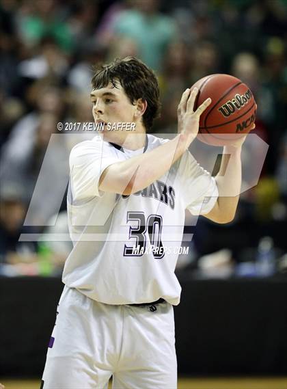 Thumbnail 3 in Holyoke vs. Sedgwick County  (CHSAA 2A Final) photogallery.