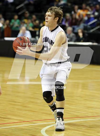 Thumbnail 2 in Holyoke vs. Sedgwick County  (CHSAA 2A Final) photogallery.
