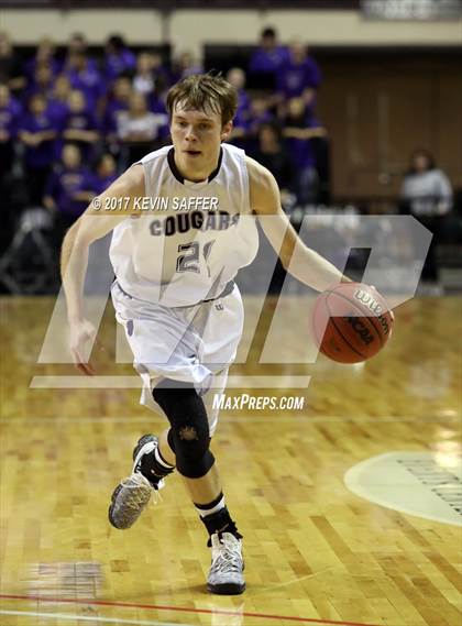 Thumbnail 2 in Holyoke vs. Sedgwick County  (CHSAA 2A Final) photogallery.