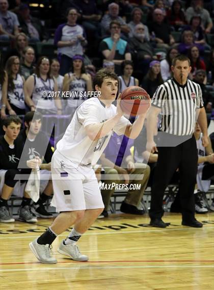 Thumbnail 2 in Holyoke vs. Sedgwick County  (CHSAA 2A Final) photogallery.