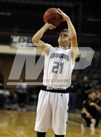 Thumbnail 3 in Holyoke vs. Sedgwick County  (CHSAA 2A Final) photogallery.