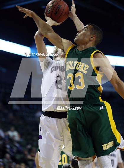 Thumbnail 2 in Holyoke vs. Sedgwick County  (CHSAA 2A Final) photogallery.