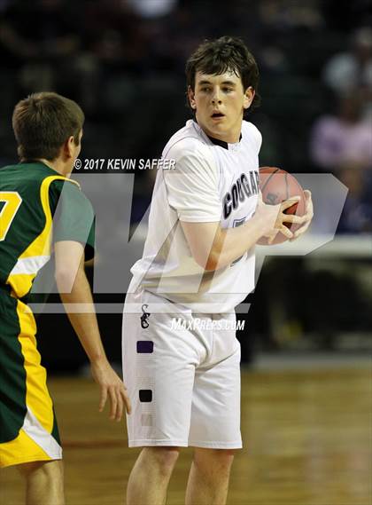 Thumbnail 3 in Holyoke vs. Sedgwick County  (CHSAA 2A Final) photogallery.