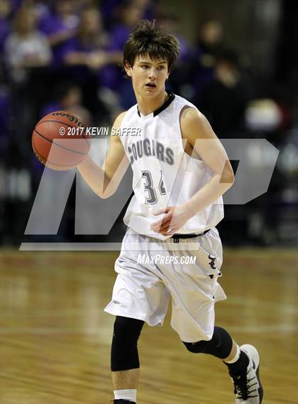 Thumbnail 2 in Holyoke vs. Sedgwick County  (CHSAA 2A Final) photogallery.