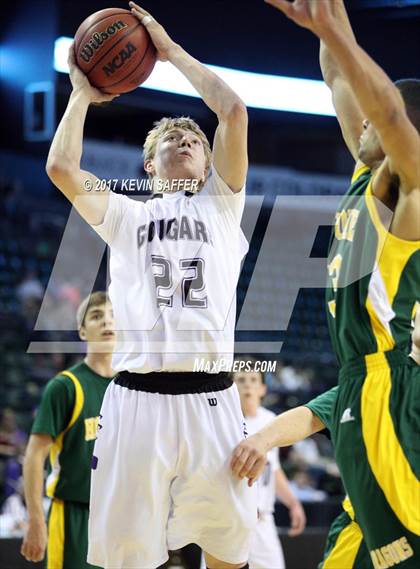 Thumbnail 2 in Holyoke vs. Sedgwick County  (CHSAA 2A Final) photogallery.