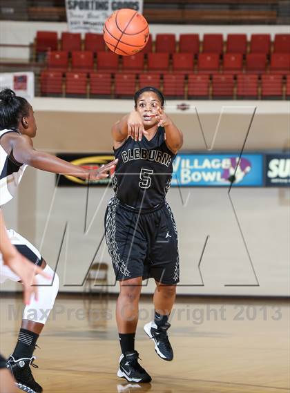 Thumbnail 1 in Cleburne vs. Rider (Fantasy of Lights Tournament) photogallery.