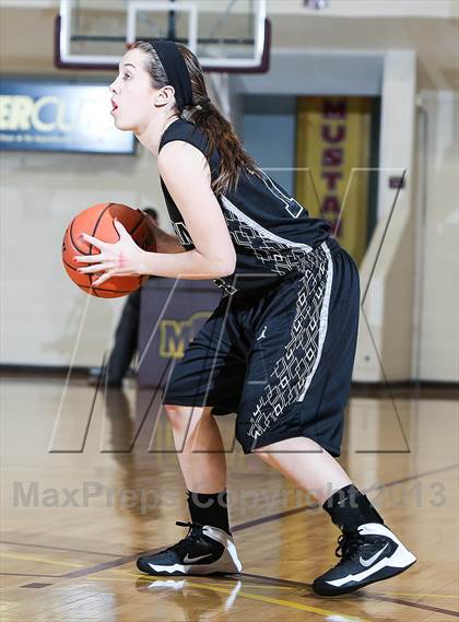 Thumbnail 2 in Cleburne vs. Rider (Fantasy of Lights Tournament) photogallery.