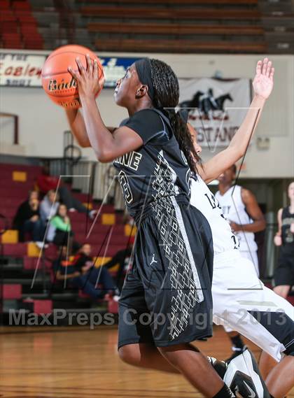 Thumbnail 2 in Cleburne vs. Rider (Fantasy of Lights Tournament) photogallery.