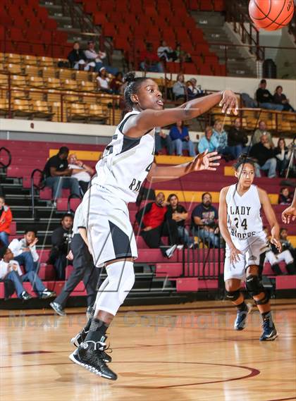 Thumbnail 1 in Cleburne vs. Rider (Fantasy of Lights Tournament) photogallery.