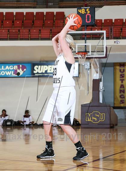 Thumbnail 3 in Cleburne vs. Rider (Fantasy of Lights Tournament) photogallery.