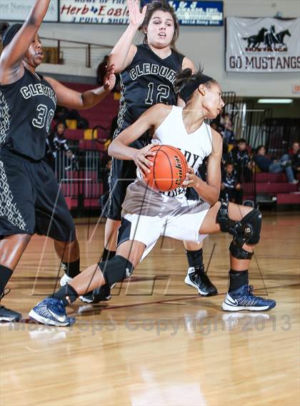Thumbnail 1 in Cleburne vs. Rider (Fantasy of Lights Tournament) photogallery.