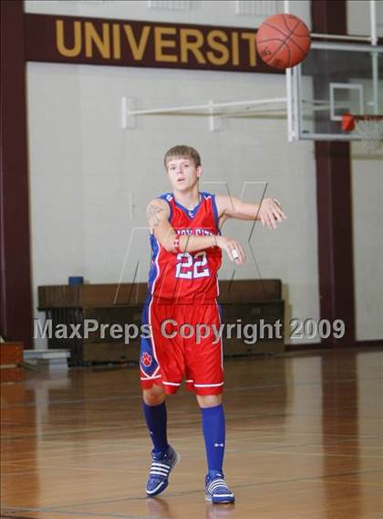 Thumbnail 3 in Nazareth vs Knox City (Fantasy of Lights Tournament) photogallery.