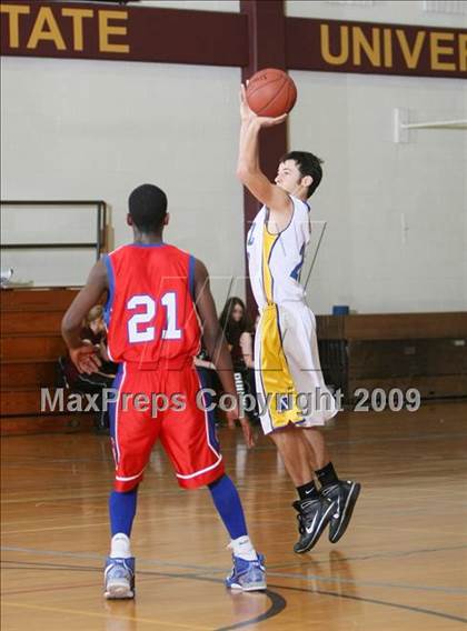 Thumbnail 3 in Nazareth vs Knox City (Fantasy of Lights Tournament) photogallery.