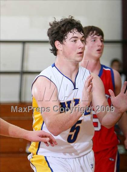 Thumbnail 2 in Nazareth vs Knox City (Fantasy of Lights Tournament) photogallery.