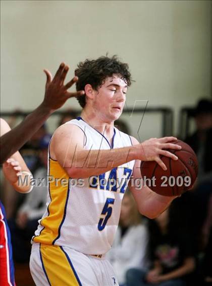 Thumbnail 3 in Nazareth vs Knox City (Fantasy of Lights Tournament) photogallery.