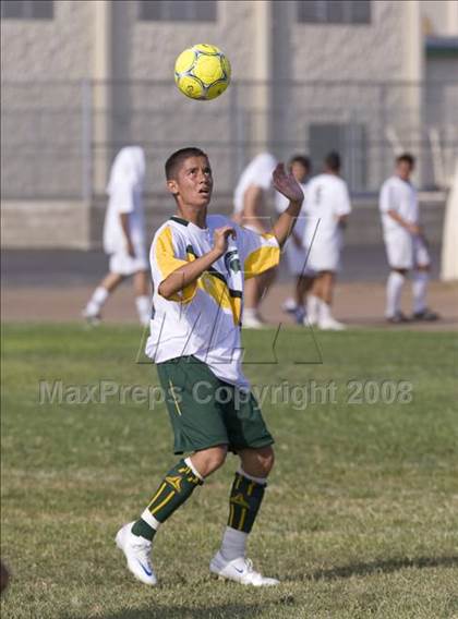 Thumbnail 1 in Los Banos vs. Davis (Spartans Classic) photogallery.