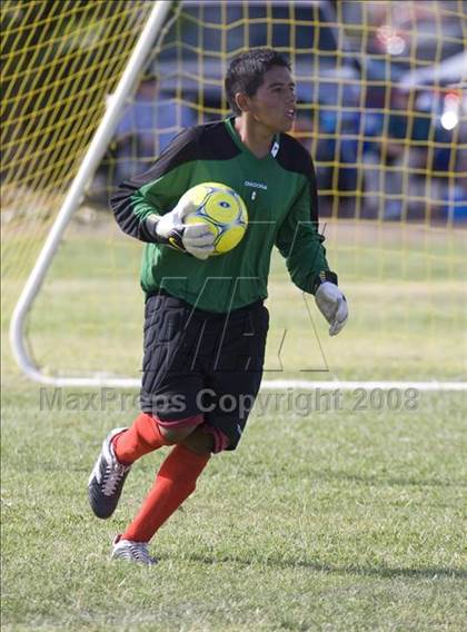 Thumbnail 1 in Los Banos vs. Davis (Spartans Classic) photogallery.