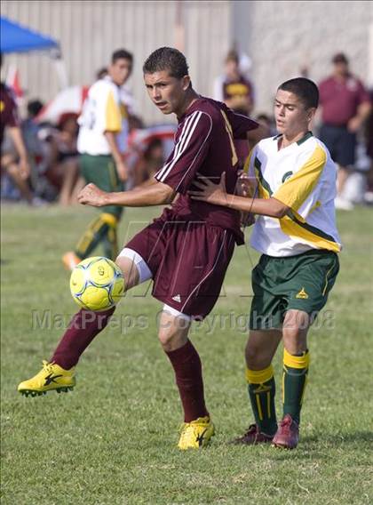 Thumbnail 2 in Los Banos vs. Davis (Spartans Classic) photogallery.