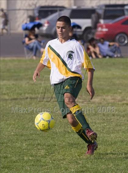 Thumbnail 3 in Los Banos vs. Davis (Spartans Classic) photogallery.