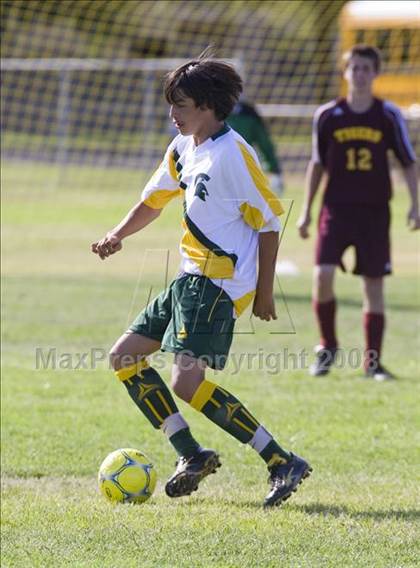 Thumbnail 3 in Los Banos vs. Davis (Spartans Classic) photogallery.