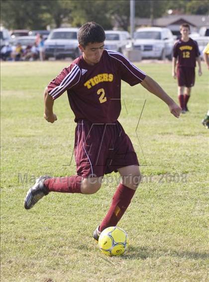 Thumbnail 1 in Los Banos vs. Davis (Spartans Classic) photogallery.