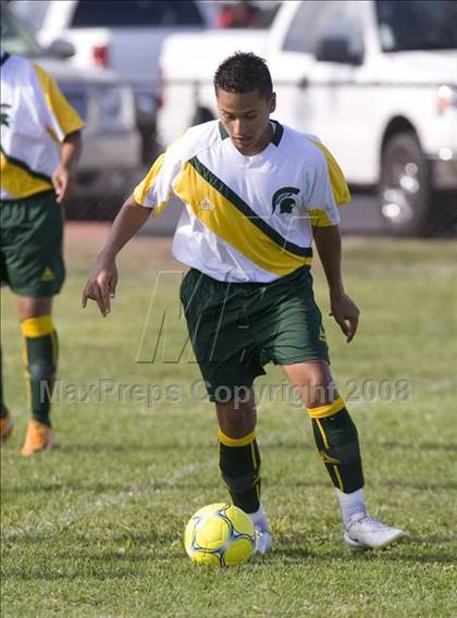 Thumbnail 3 in Los Banos vs. Davis (Spartans Classic) photogallery.