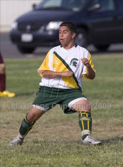 Thumbnail 3 in Los Banos vs. Davis (Spartans Classic) photogallery.