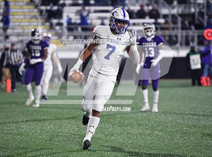 Thumbnail 2 in Pickerington Central vs. St. Xavier (OHSAA D1 Final) photogallery.
