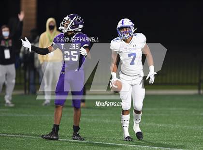 Thumbnail 3 in Pickerington Central vs. St. Xavier (OHSAA D1 Final) photogallery.