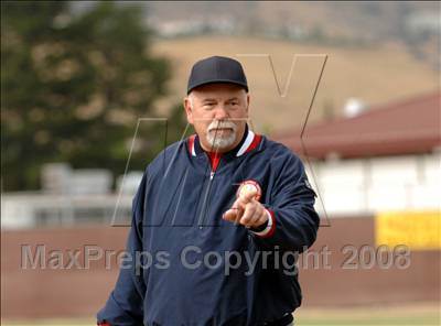 Thumbnail 2 in Valencia vs. Simi Valley (CIF SS Playoffs) photogallery.