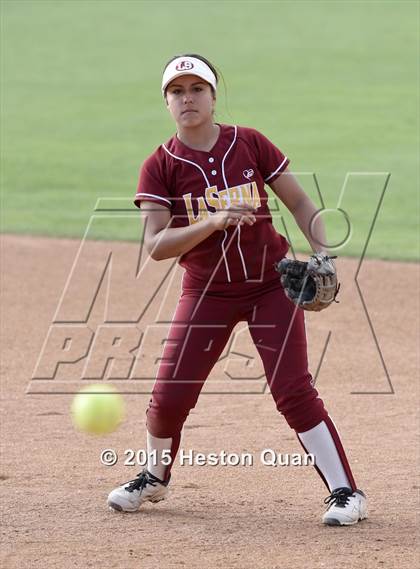 Thumbnail 2 in Grand Terrace vs. La Serna (CIF SS D3 Final) photogallery.