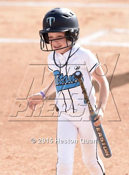 Thumbnail 3 in Grand Terrace vs. La Serna (CIF SS D3 Final) photogallery.